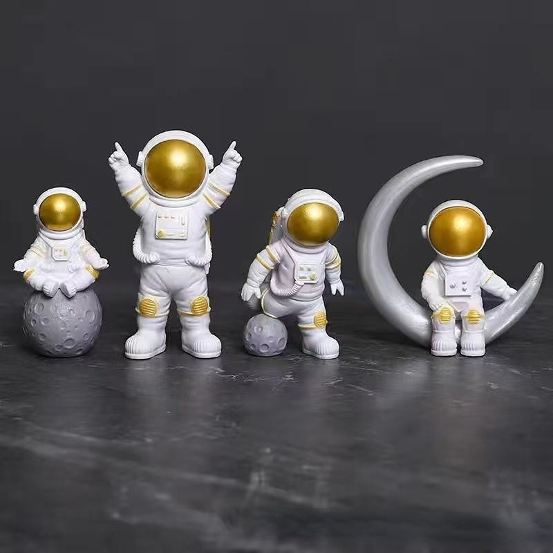 Astronaut Table - 4 Pieces