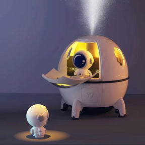 Spaceship Humidifier with Astronaut